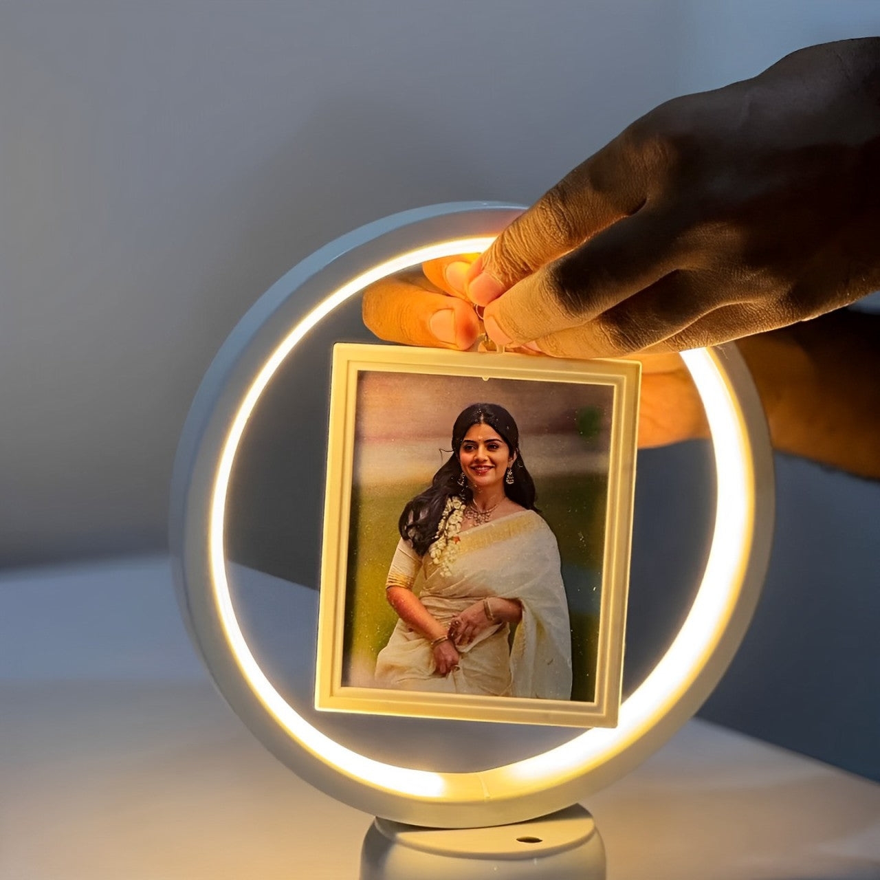 LED Round Photo Frame