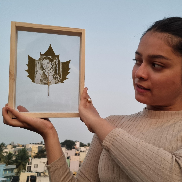 Custom Photo Leaf Engraving -