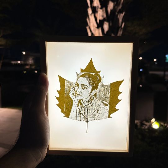 Customized Leaf Engraving (For Siblings)