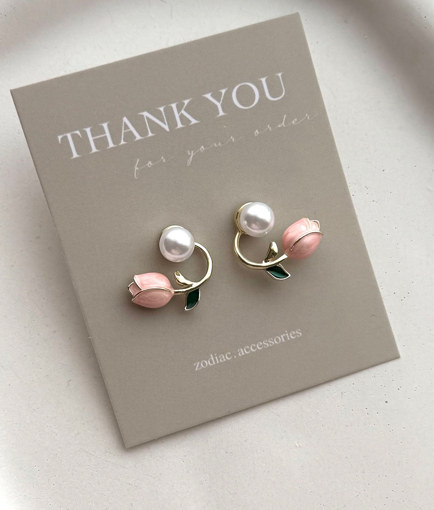 Tulip Pearl Earrings