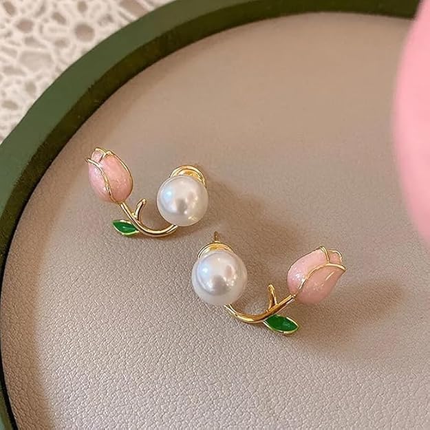 Tulip Pearl Earrings