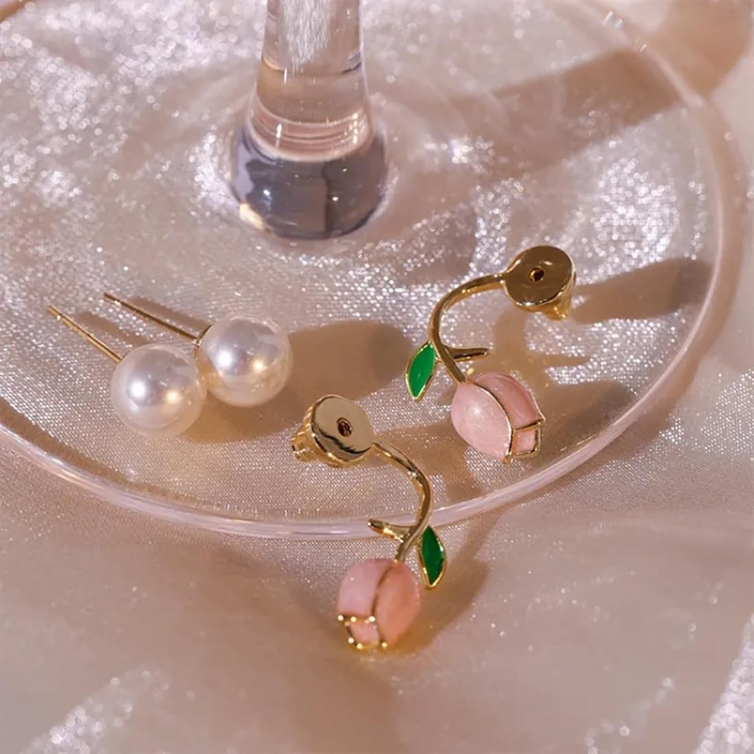 Tulip Pearl Earrings