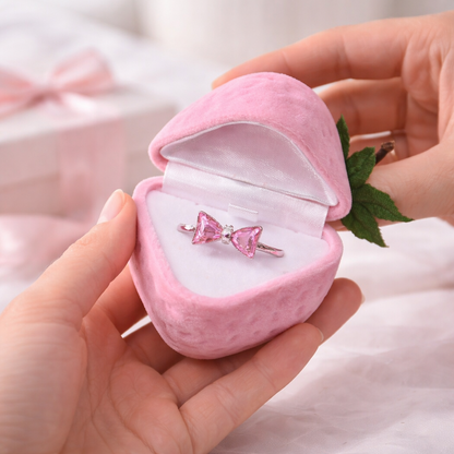 Strawberry Box With Bow Ring