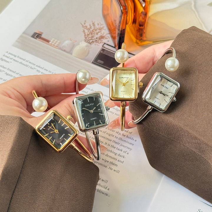 Square Pearl Bangle Watch