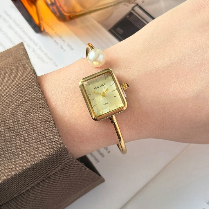 Square Pearl Bangle Watch