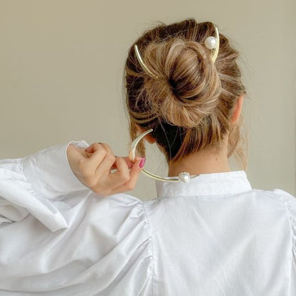 Crescent Moon Pearl Hairpin