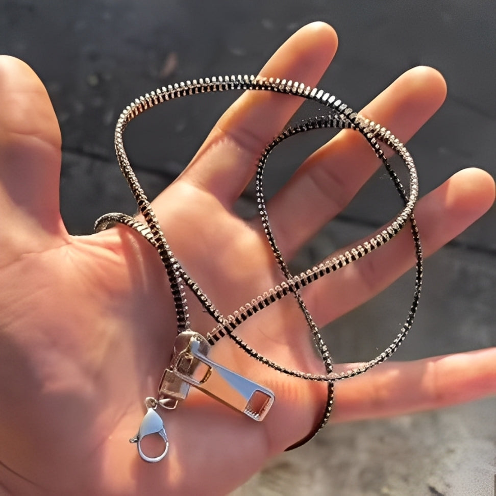 ZIpper ZIp Pendent