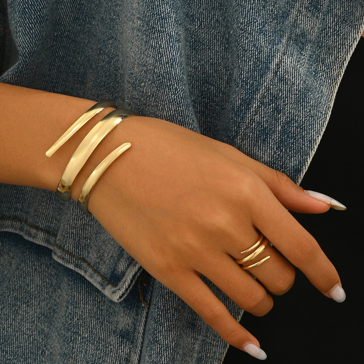 Spiral Golden Ring & Bracelet Combo
