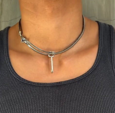 ZIpper ZIp Pendent